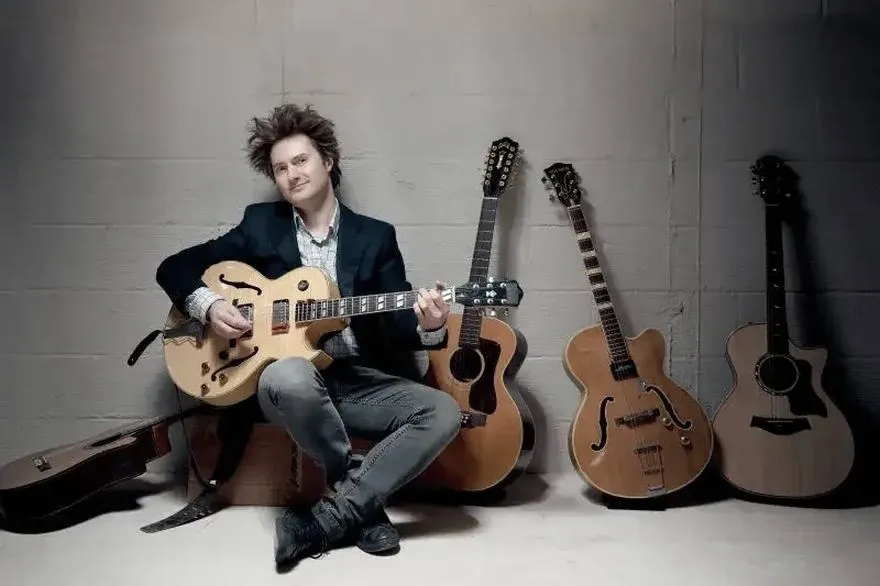Najwybitniejsi gitarzyści jazzowi, którzy zmienili oblicze muzyki: Top 10