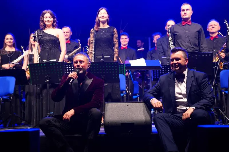 Nuty saksofonu w dniach, których nie znamy – odkryj muzyczną magię