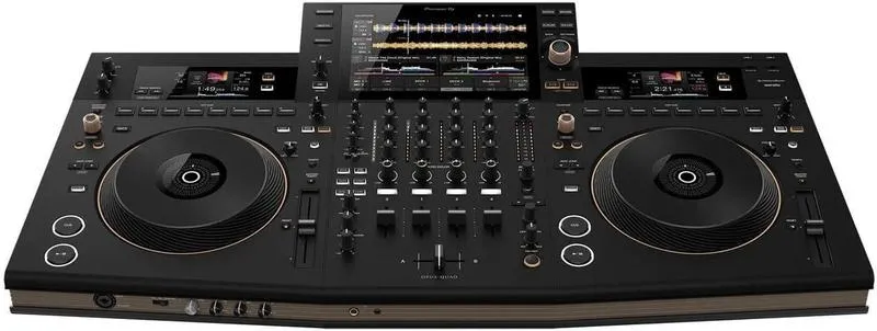 Roli DJ-a na imprezie